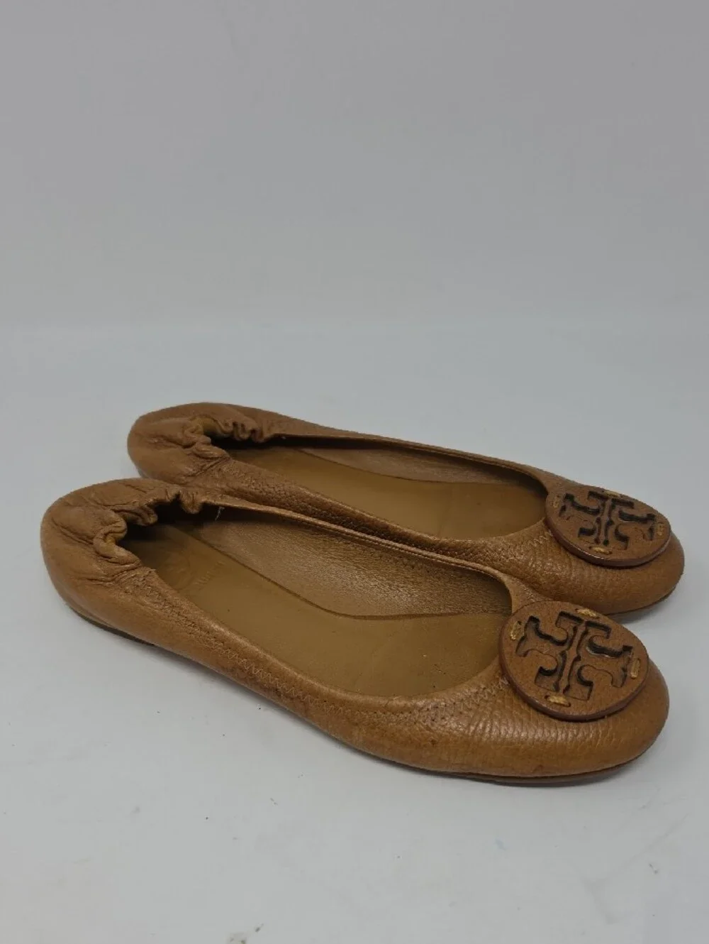 Tory Burch Reva Tan Leather Logo Ballet Flats Size 6